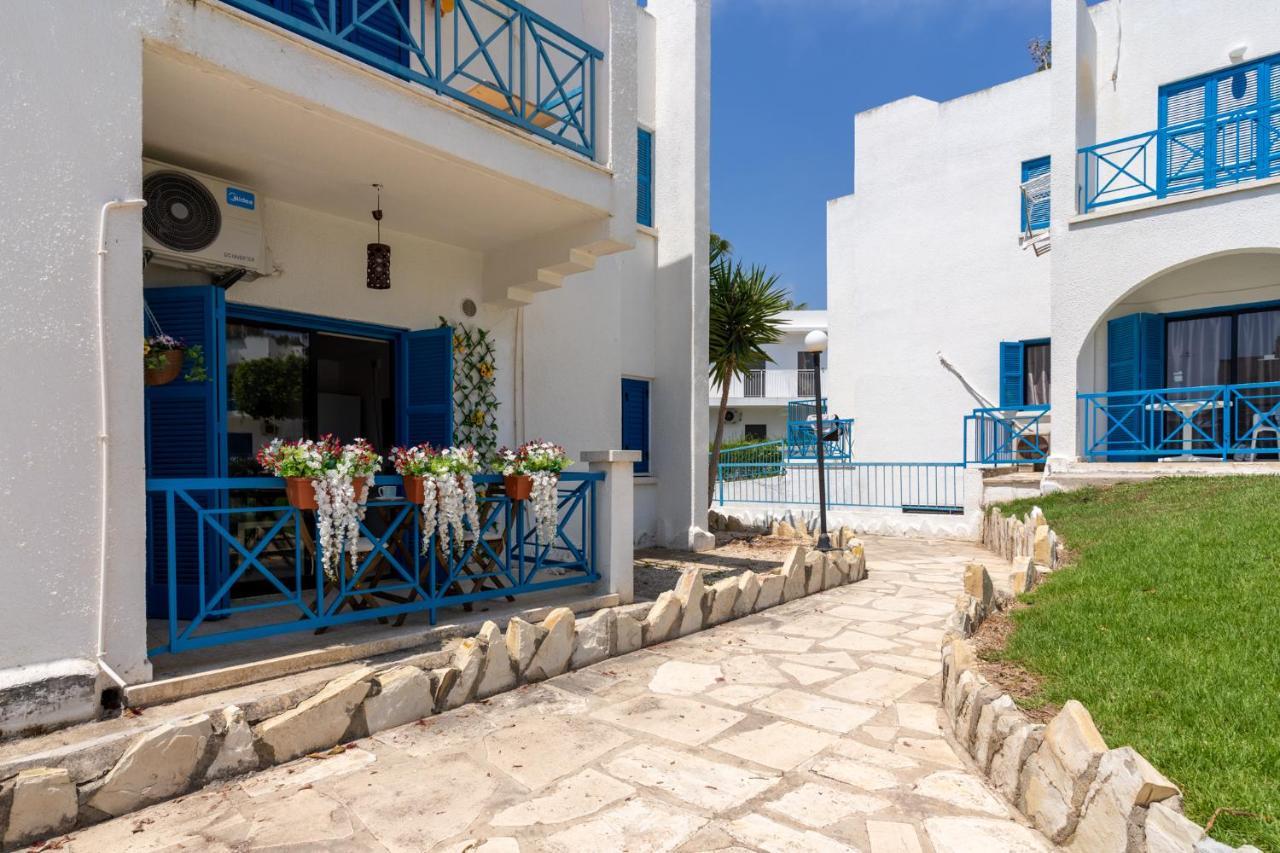 Sea Breeze 1-Br Apt In 皮拉 外观 照片
